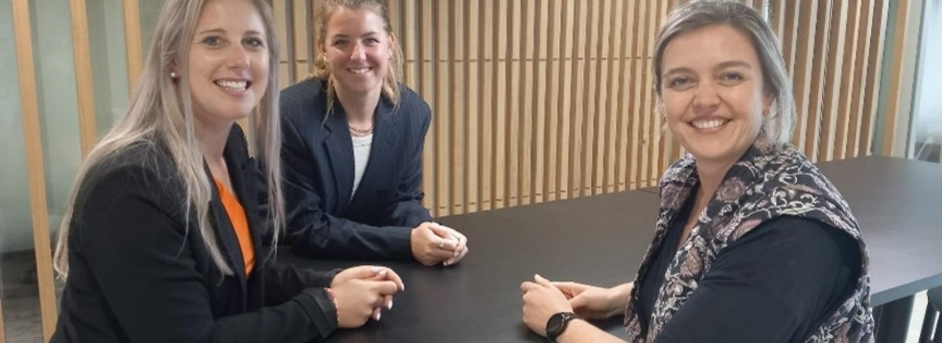 Het team van Proeftuin Dronten. Van links naar rechts: Anne-Marije, Anne en Dita.